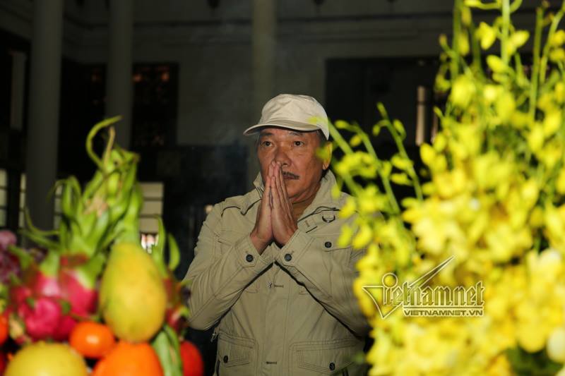 Thanh Lam, Tùng Dương đến tiễn đưa nhạc sĩ Hoàng Vân Thanh Lam, Tùng Dương đến tiễn đưa nhạc sĩ Hoàng Vân